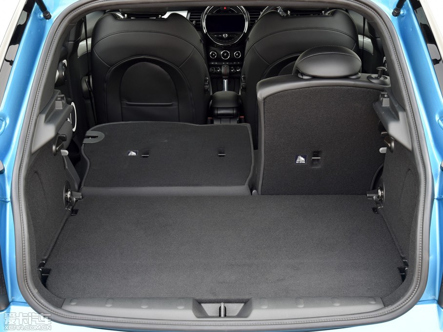 2015MINI 5-DOOR COOPER SD