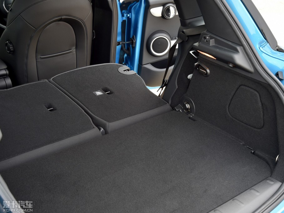 2015MINI 5-DOOR COOPER SD