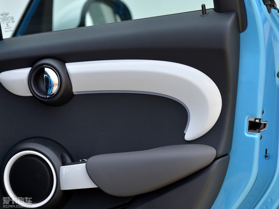 2015MINI 5-DOOR COOPER SD