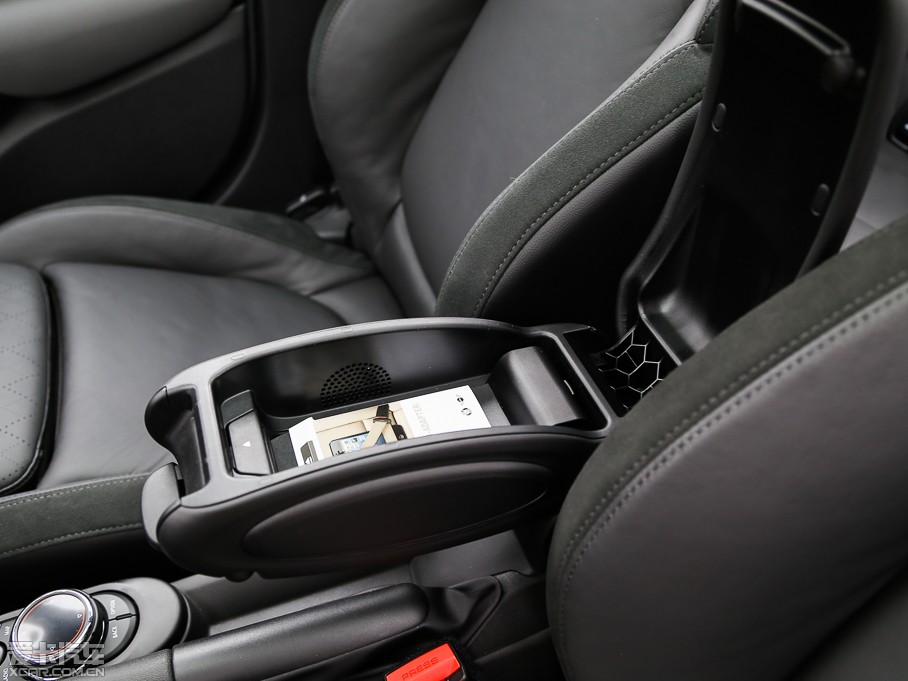 2015MINI 5-DOOR COOPER S