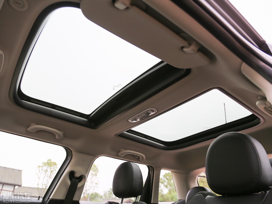 2015MINI 5-DOOR COOPER S