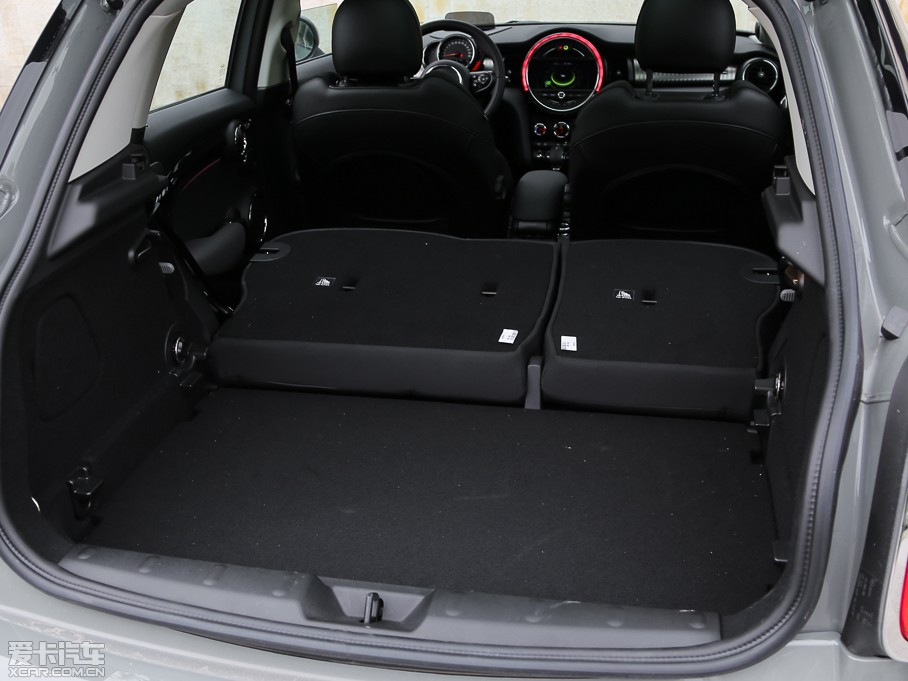 2015MINI 5-DOOR COOPER S