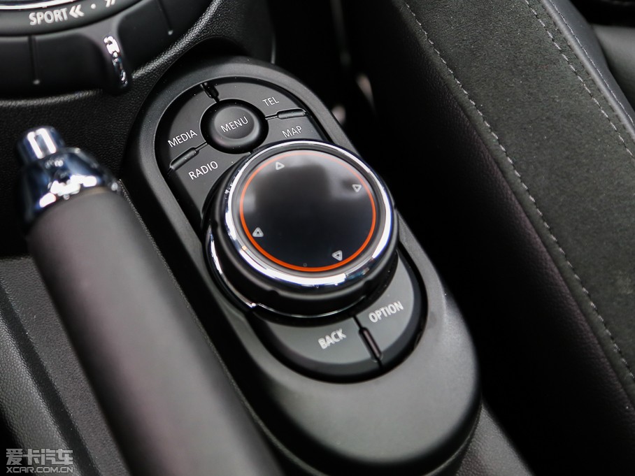 2015MINI 5-DOOR COOPER S