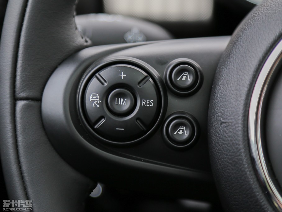 2015MINI 5-DOOR COOPER S