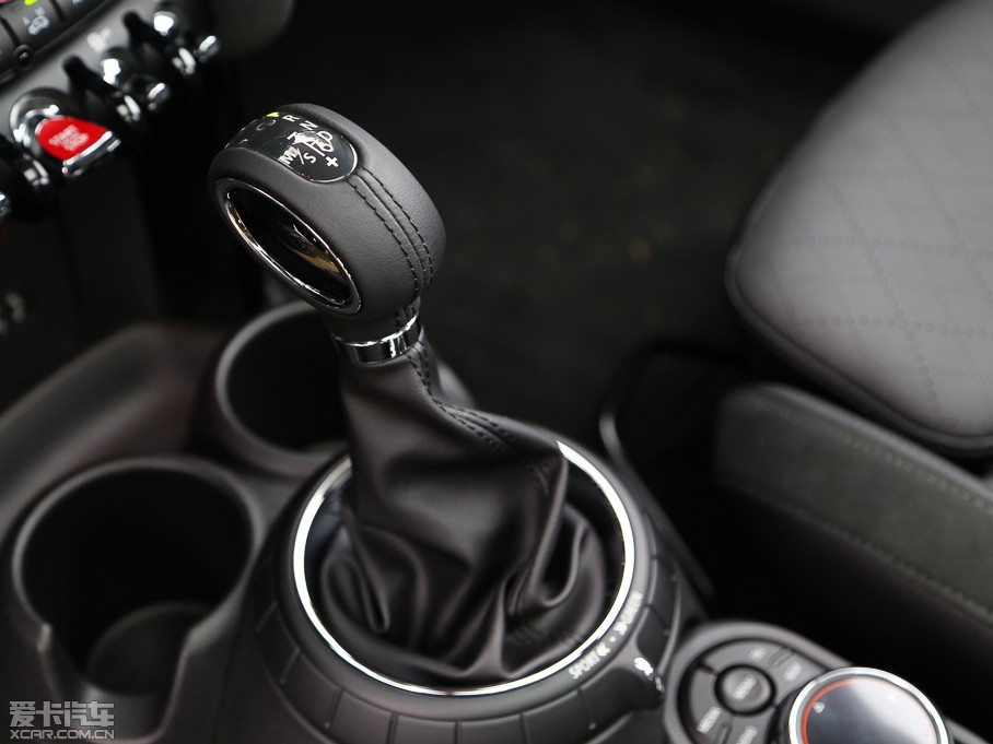 2015MINI 5-DOOR COOPER S