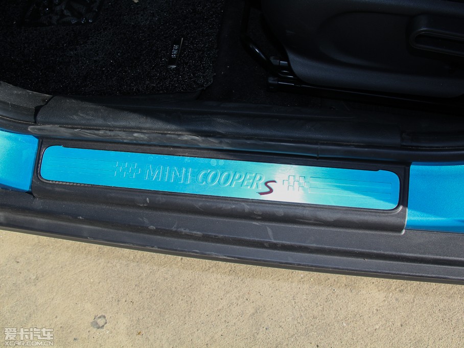 2015MINI 5-DOOR COOPER S