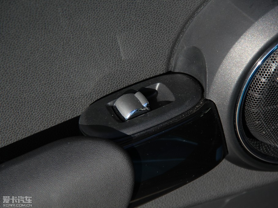 2015MINI 5-DOOR COOPER S