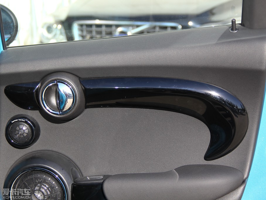 2015MINI 5-DOOR COOPER S