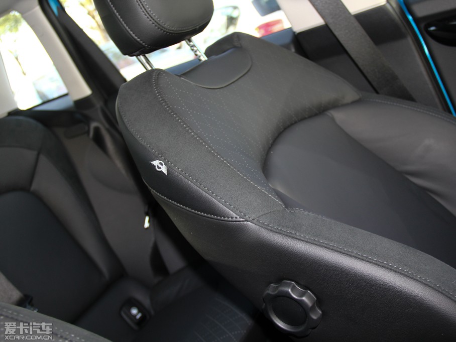 2015MINI 5-DOOR COOPER S