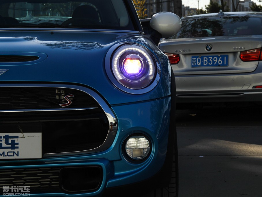 2015MINI 5-DOOR COOPER S