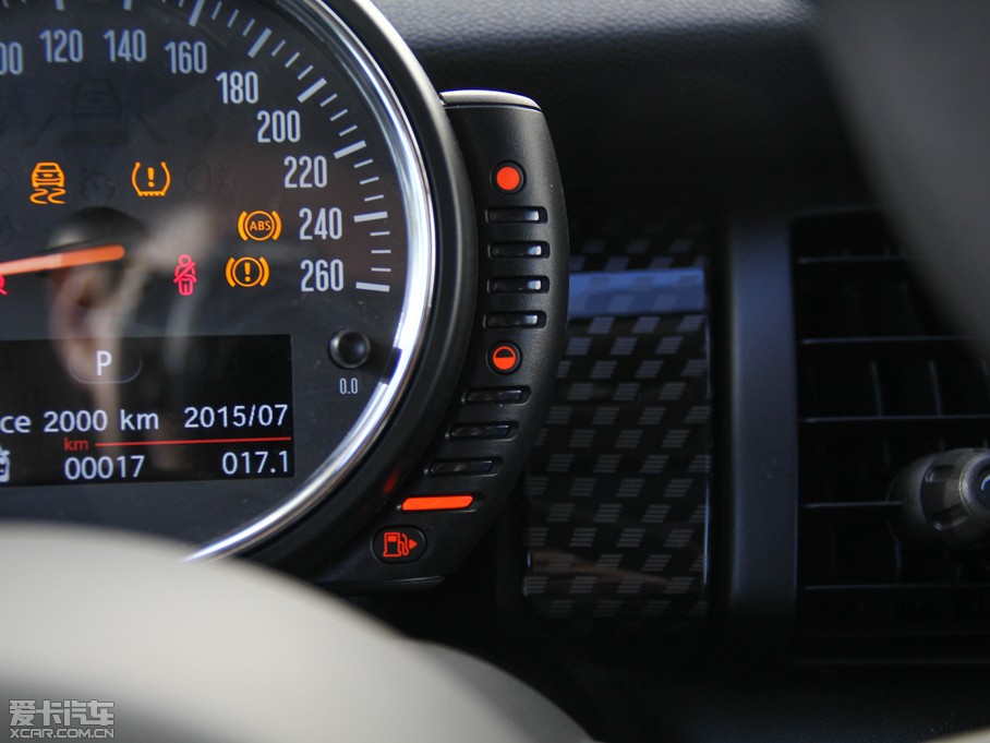 2015MINI 5-DOOR COOPER S