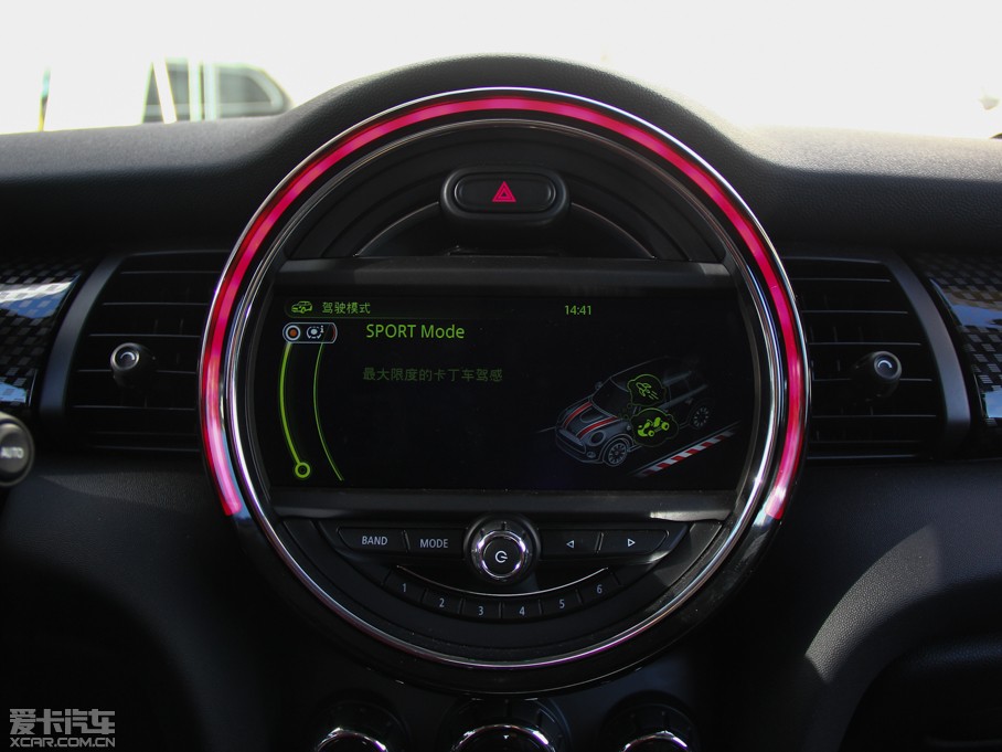 2015MINI 5-DOOR COOPER S