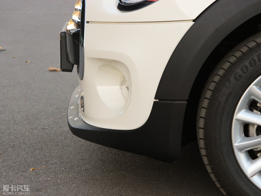 2015MINI 5-DOOR COOPER Excitement