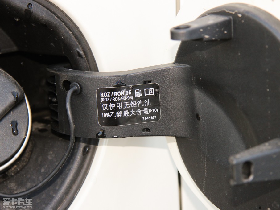 2015MINI 5-DOOR COOPER Excitement