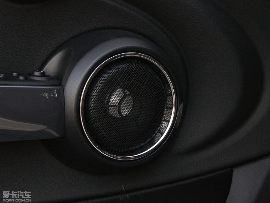 2015MINI 5-DOOR COOPER Excitement