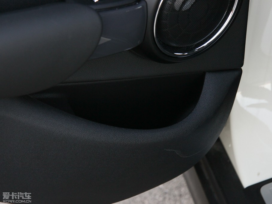 2015MINI 5-DOOR COOPER Excitement