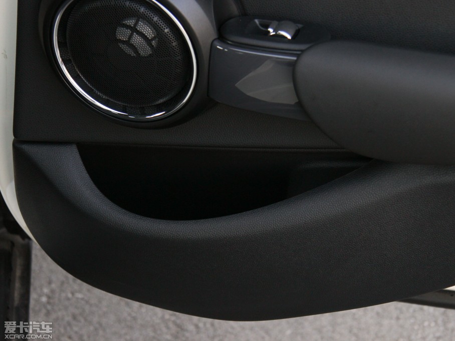 2015MINI 5-DOOR COOPER Excitement