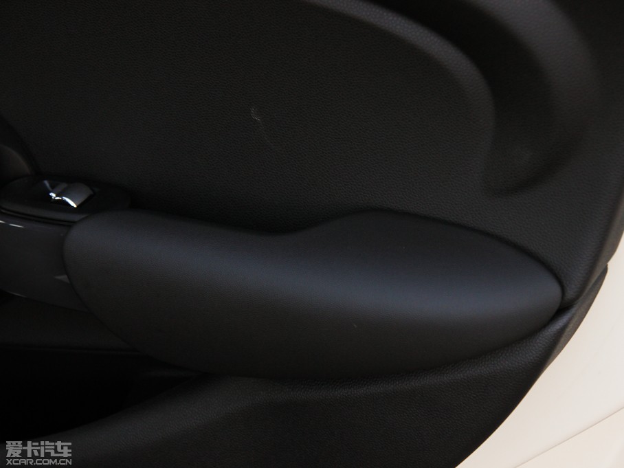 2015MINI 5-DOOR COOPER Excitement