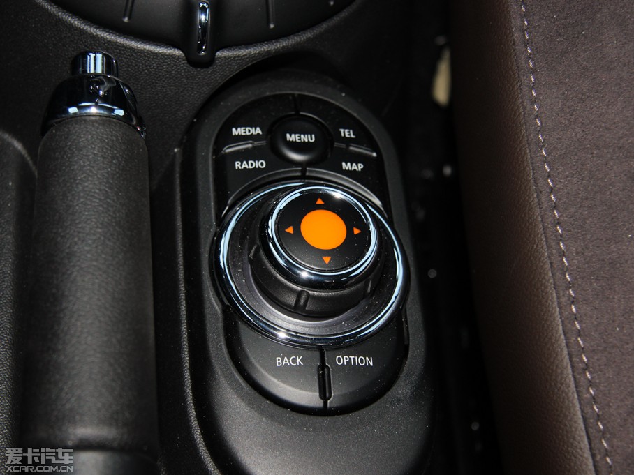 2015MINI 5-DOOR COOPER Excitement