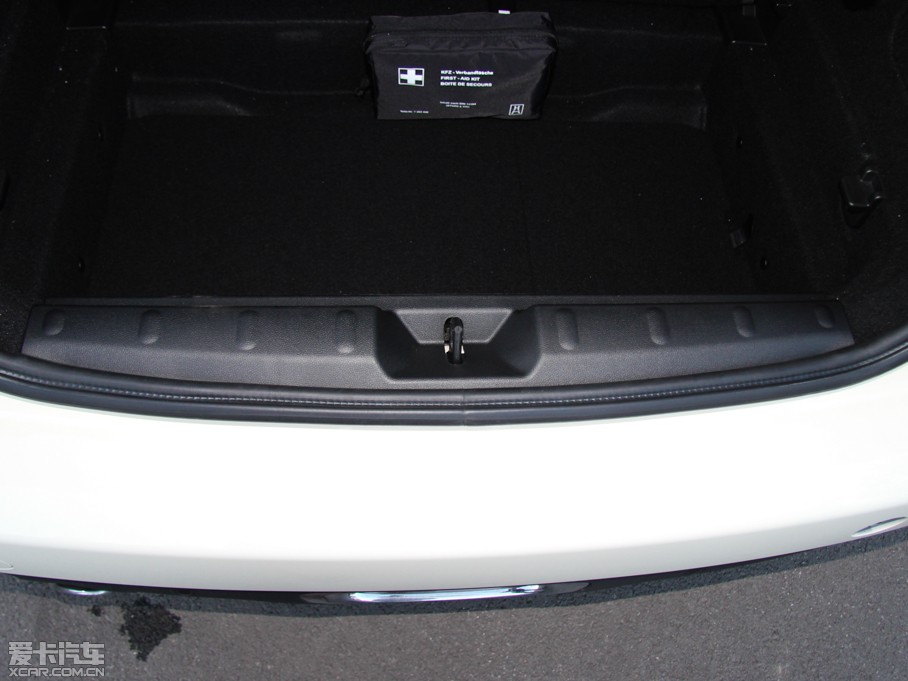 2015MINI 5-DOOR COOPER Excitement