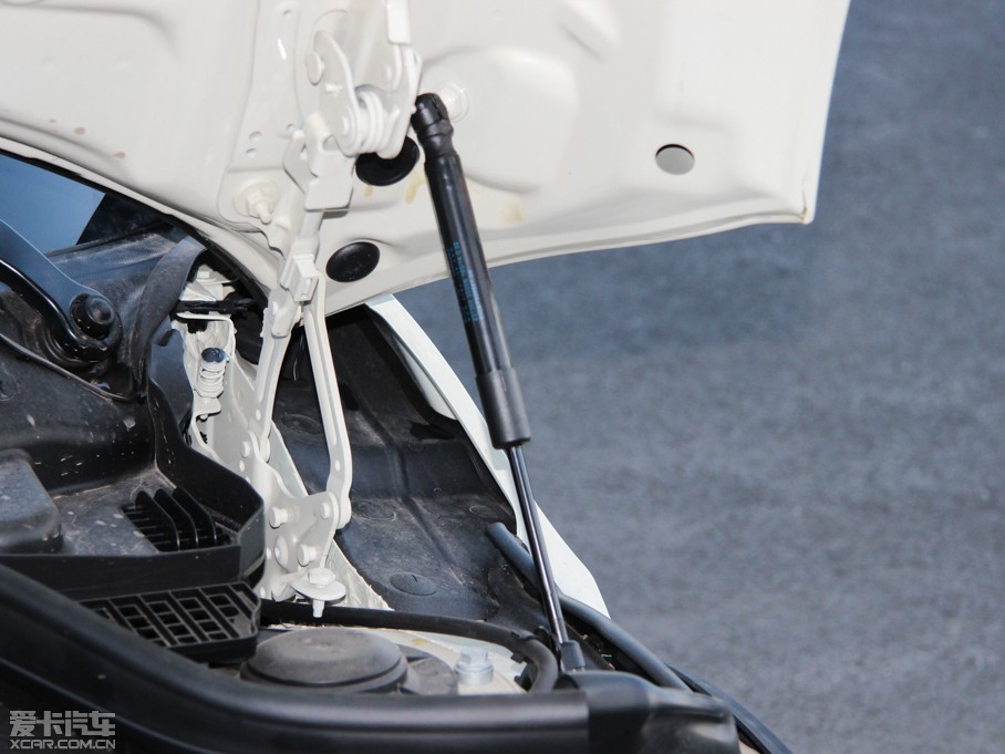 2015MINI 5-DOOR COOPER Excitement