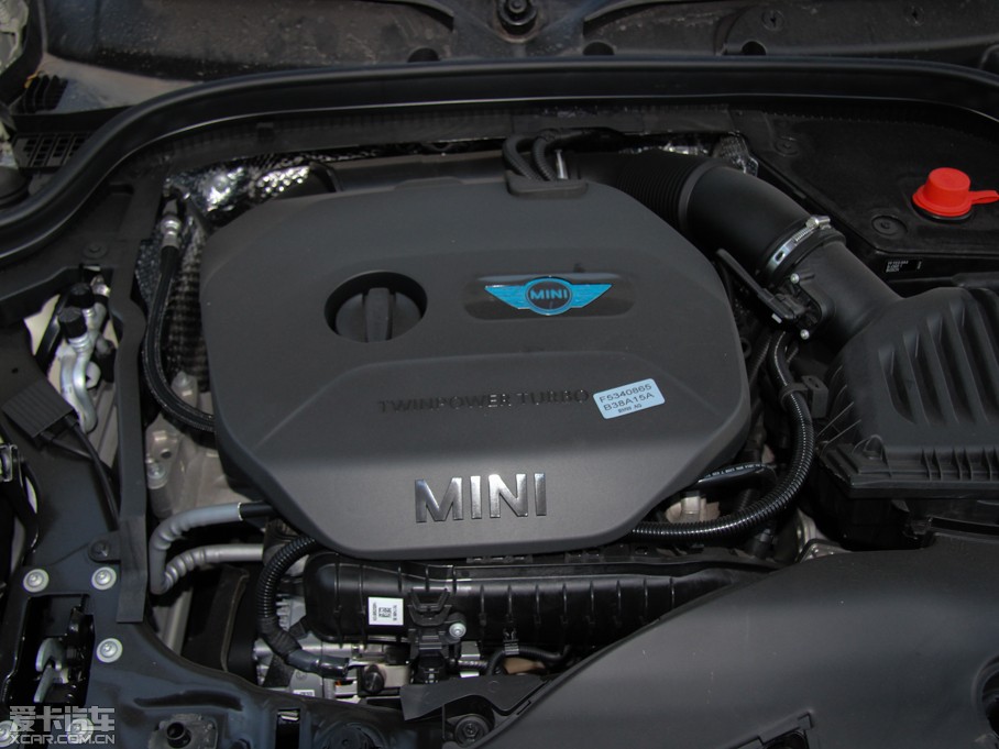 2015MINI 5-DOOR COOPER Excitement