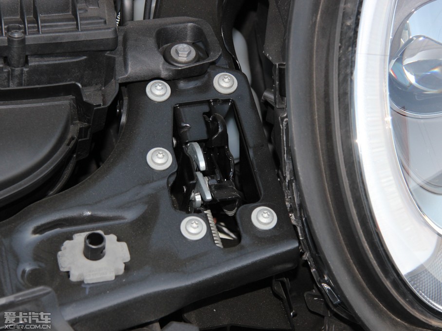 2015MINI 5-DOOR COOPER Excitement