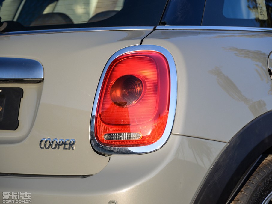 2015MINI 5-DOOR COOPER Fun