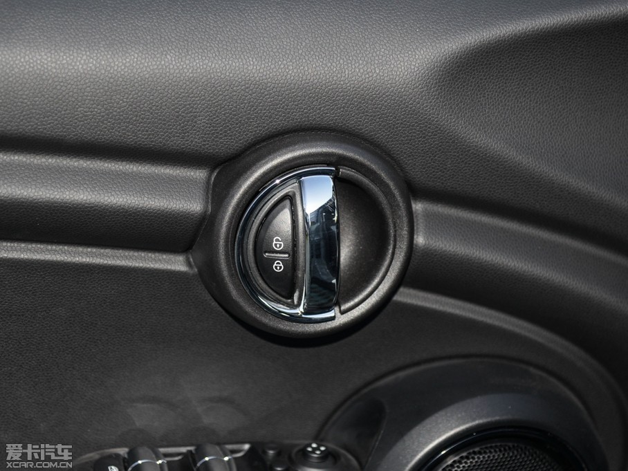 2015MINI 5-DOOR COOPER Fun