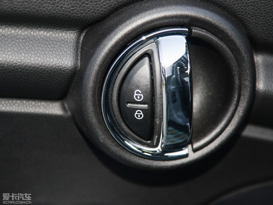 2015MINI 5-DOOR COOPER Fun