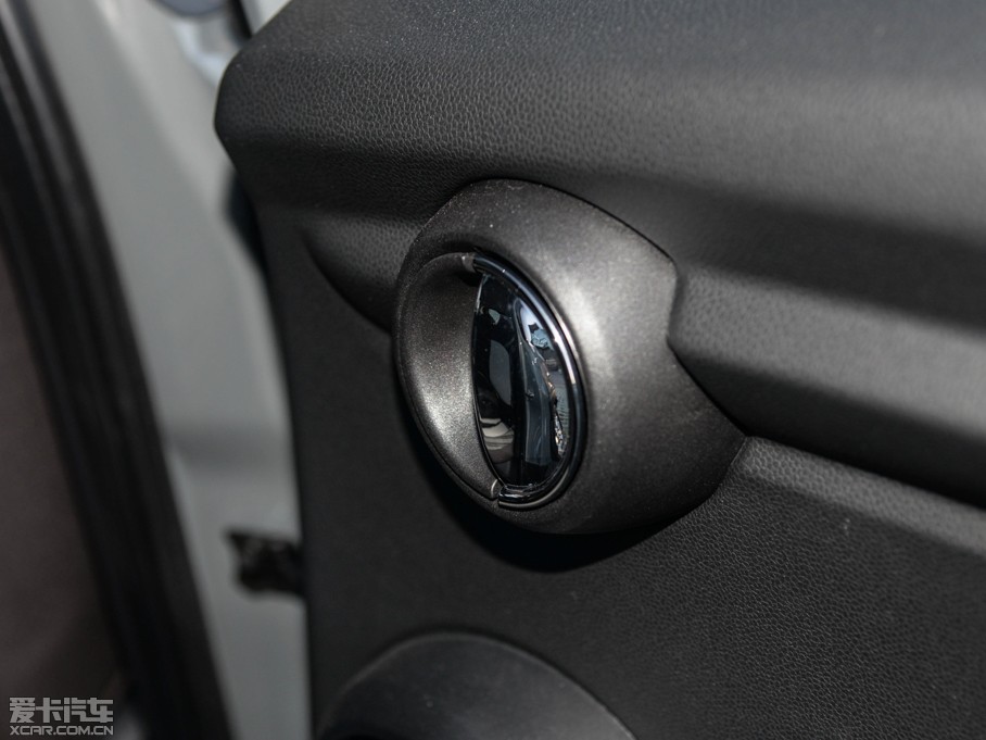 2015MINI 5-DOOR COOPER Fun