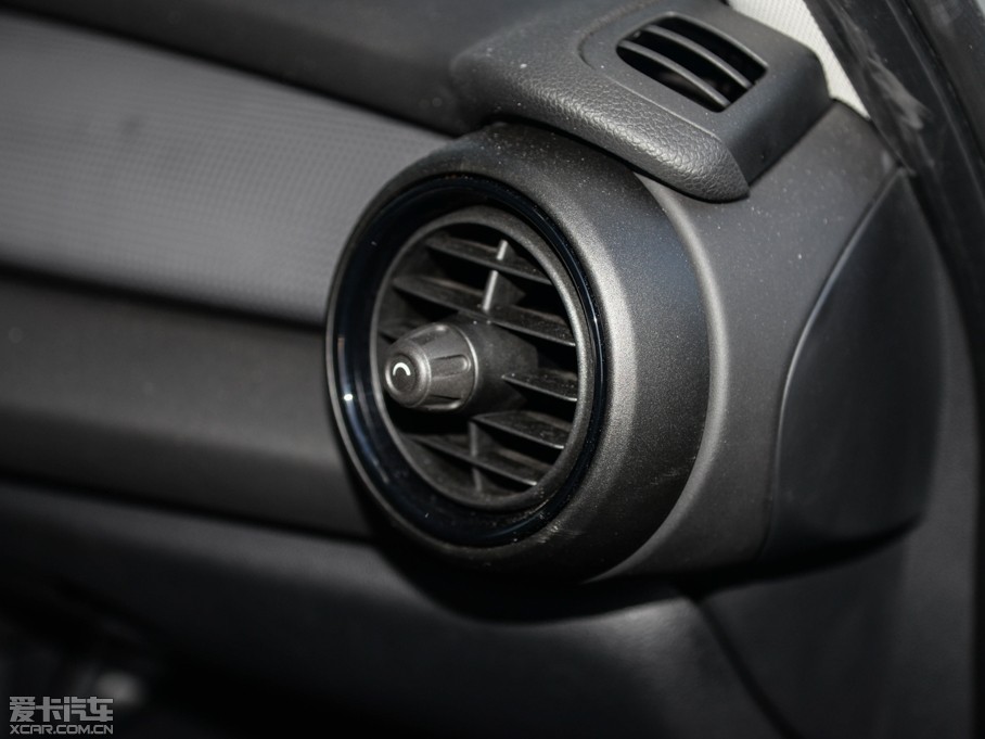 2015MINI 5-DOOR COOPER Fun