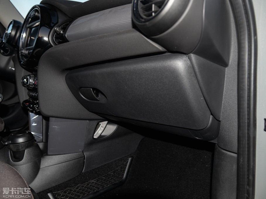 2015MINI 5-DOOR COOPER Fun