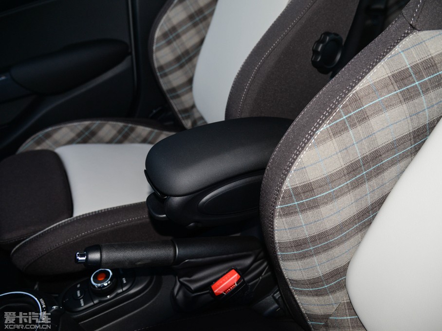 2015MINI 5-DOOR COOPER Fun