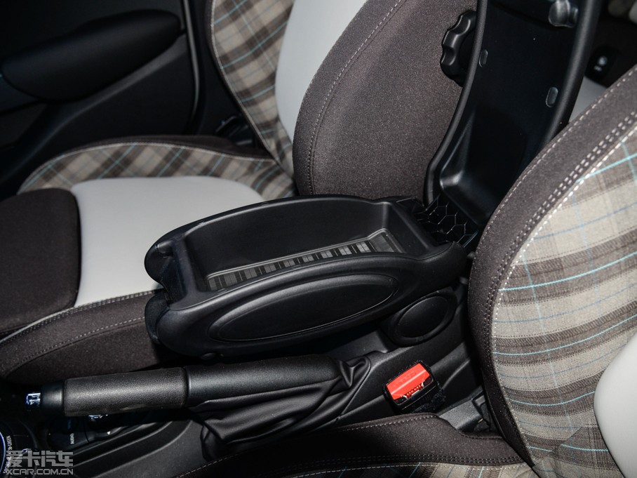 2015MINI 5-DOOR COOPER Fun