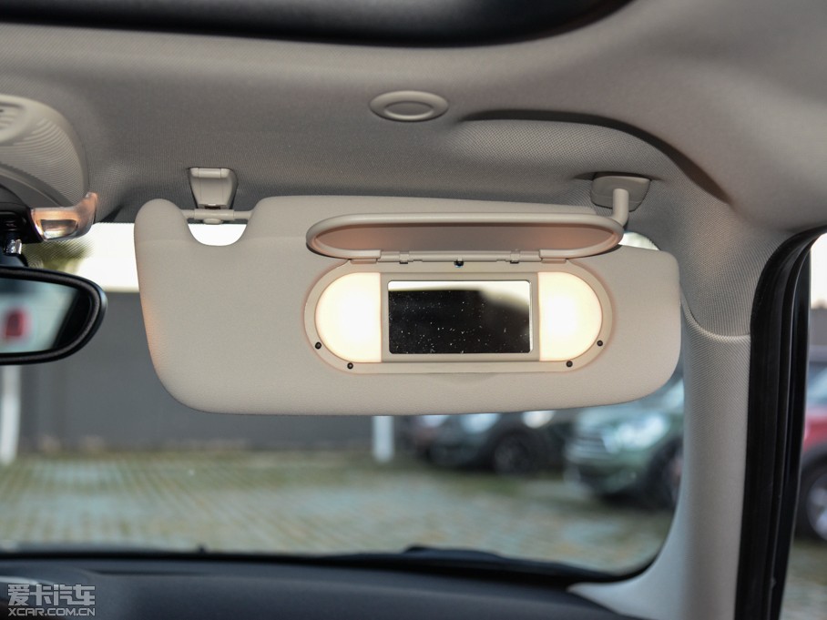 2015MINI 5-DOOR COOPER Fun