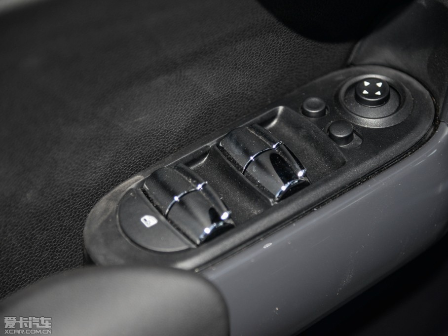 2015MINI 5-DOOR COOPER Fun