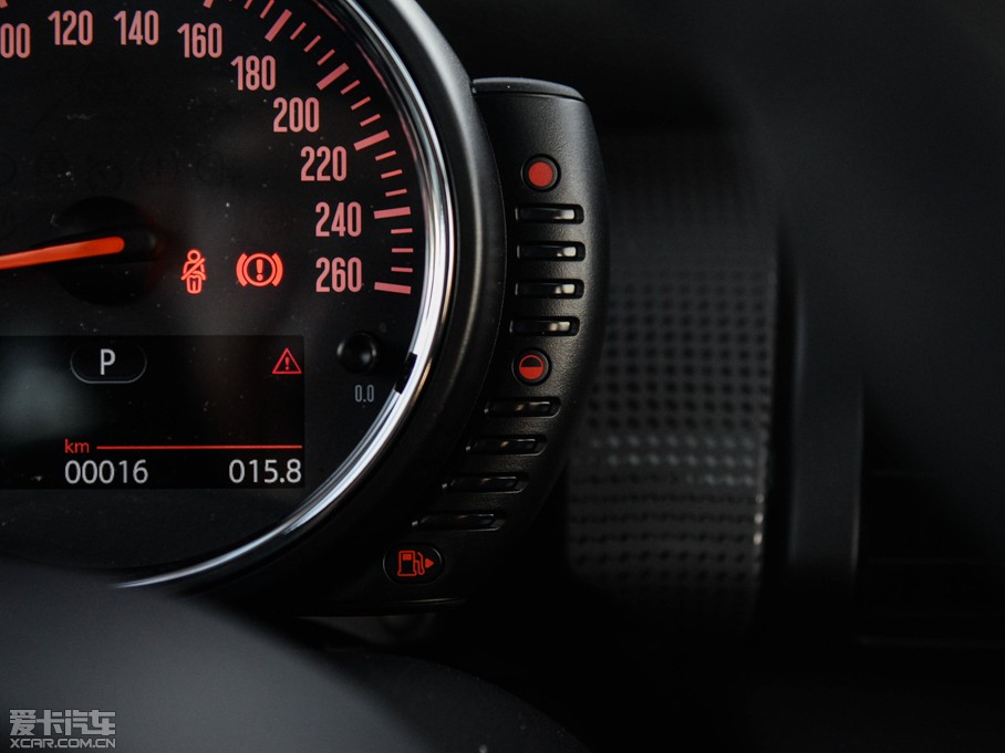 2015MINI 5-DOOR COOPER Fun