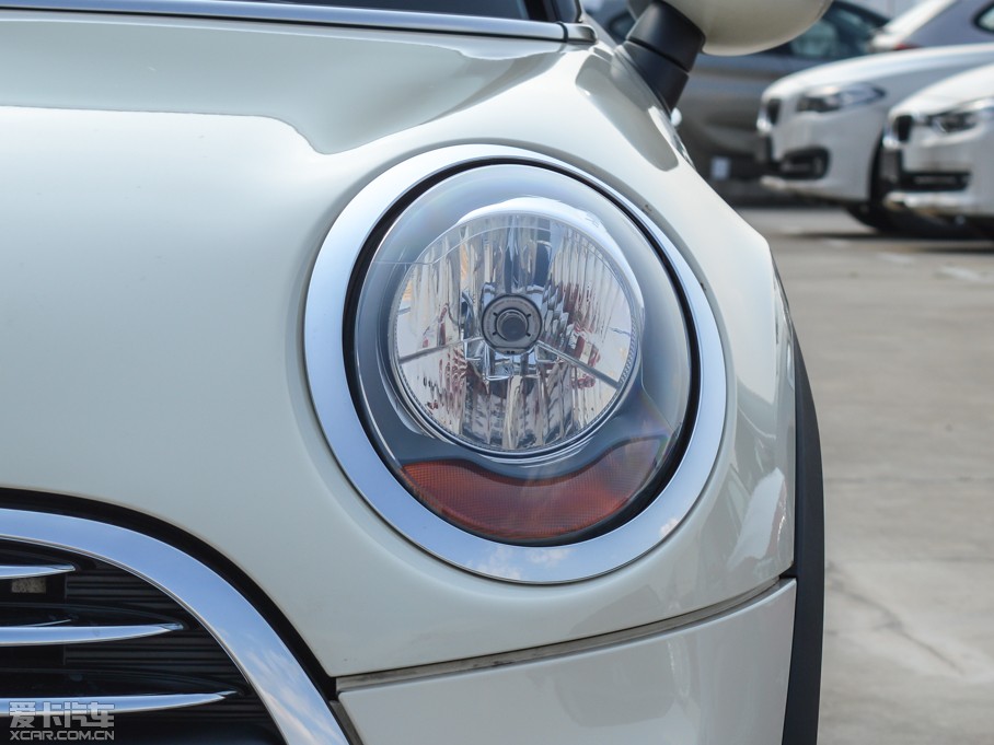 2015MINI 5-DOOR ONE MT