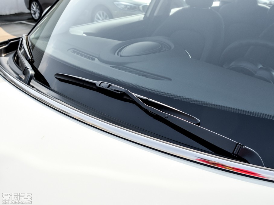 2015MINI 5-DOOR ONE MT