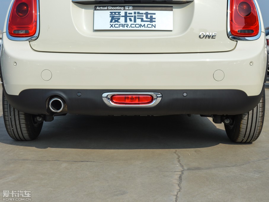 2015MINI 5-DOOR ONE MT