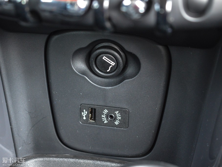 2015MINI 5-DOOR ONE MT