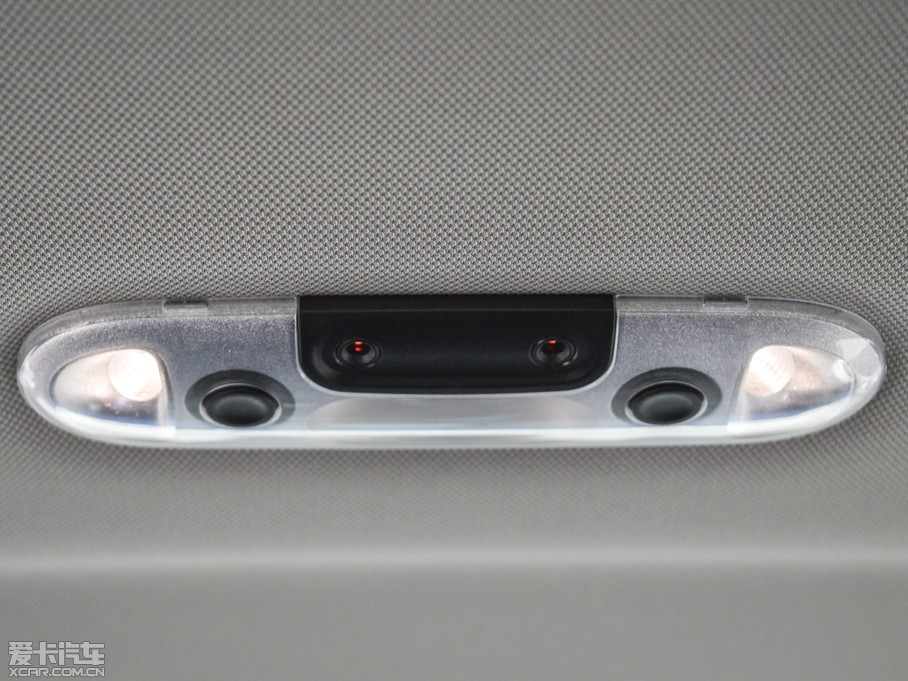 2015MINI 5-DOOR ONE MT