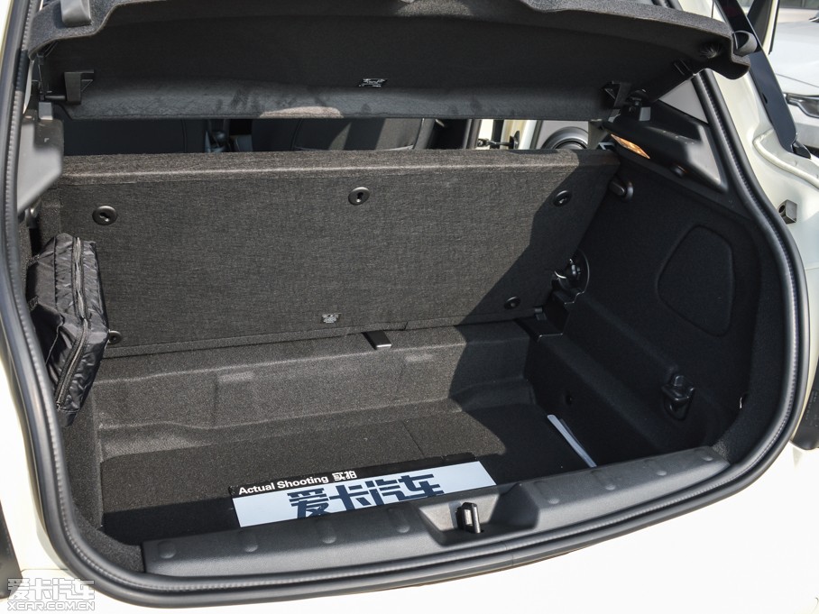 2015MINI 5-DOOR ONE MT