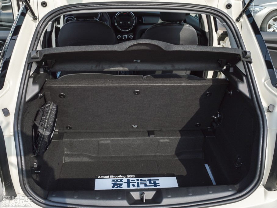 2015MINI 5-DOOR ONE MT