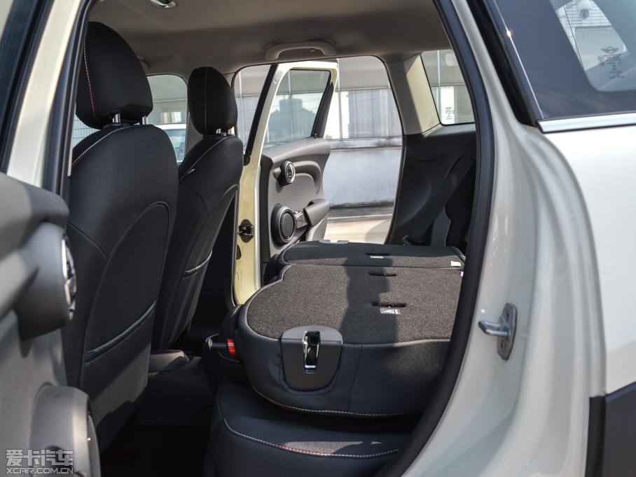 2015MINI 5-DOOR ONE MT