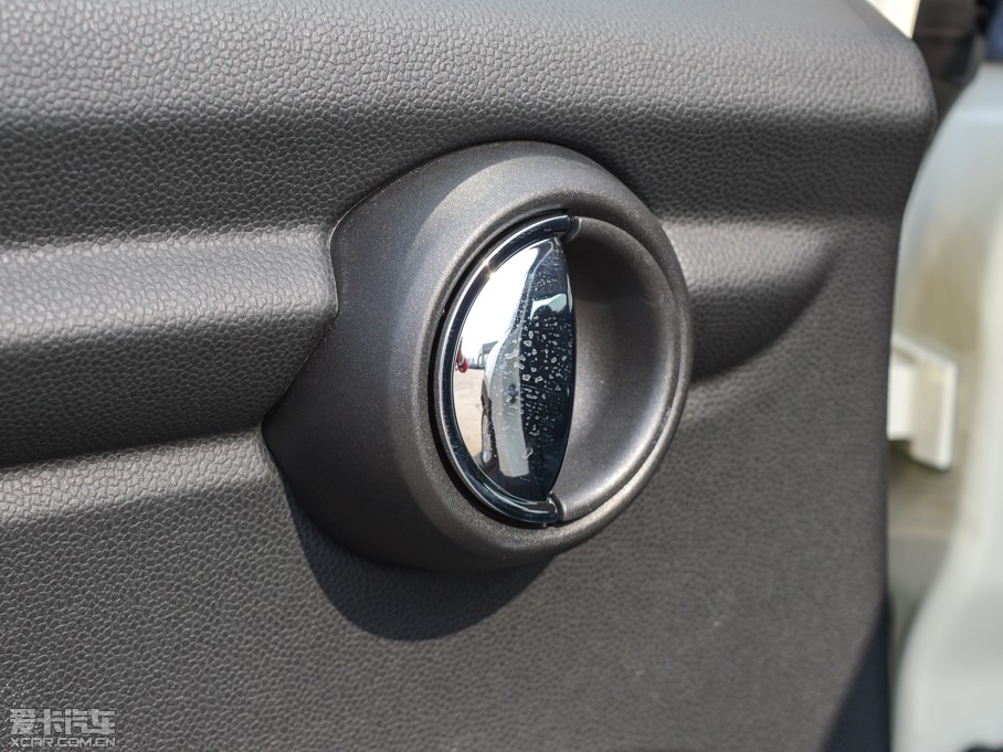 2015MINI 5-DOOR ONE MT