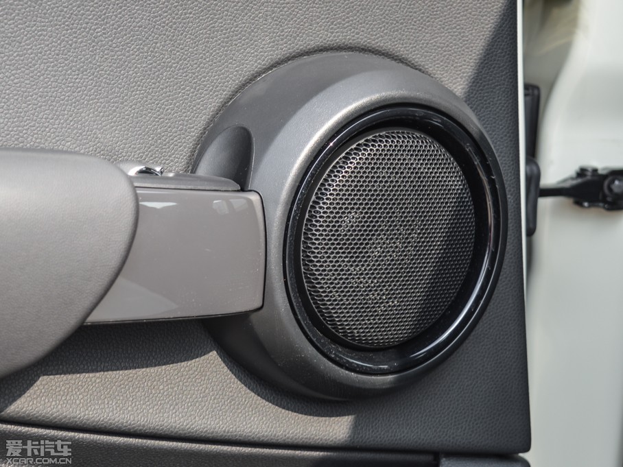 2015MINI 5-DOOR ONE MT