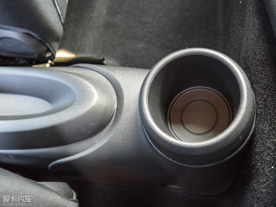 2015MINI 5-DOOR ONE MT