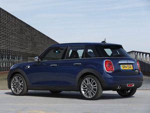 20155-DOOR COOPER w^